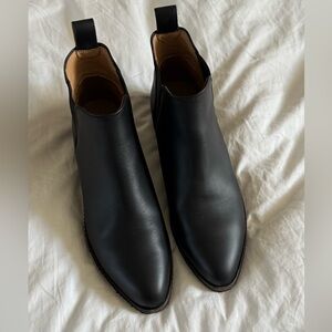 Nisolo Eva Everyday Chelsea Boot Black Leather 10‎ Water Resistant